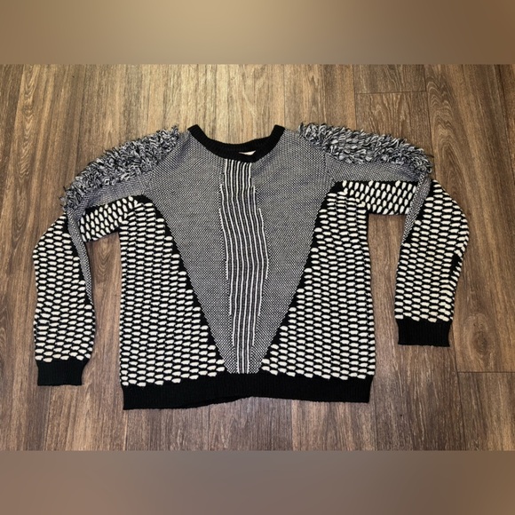Tularosa Black and White Puff Sleeve Knit Sweater - Picture 1 of 6